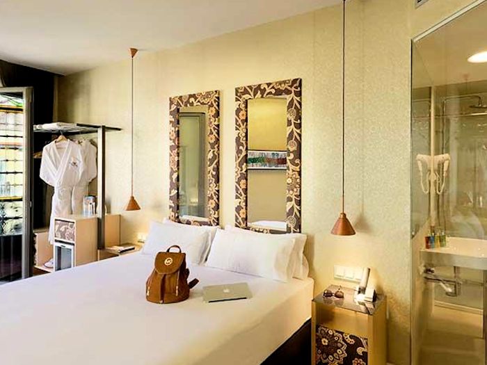 写真はバルセロナ初ノゲイ・ホテルだったホテル・アクセルのおしゃれな部屋
