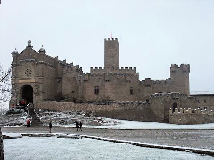 雪化粧のザビエル城