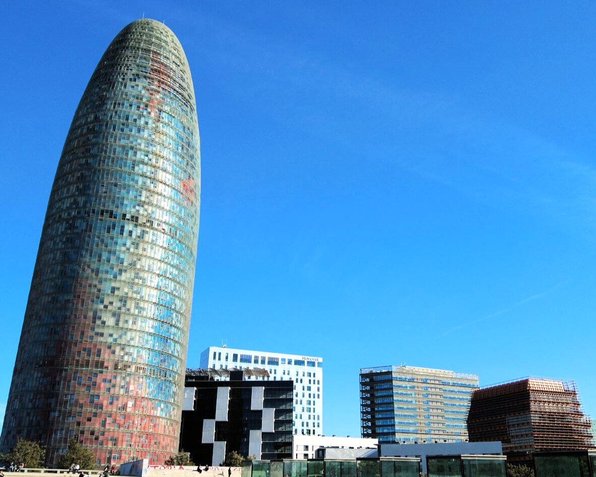 グロリアス・タワー（旧アグバール・水道局）